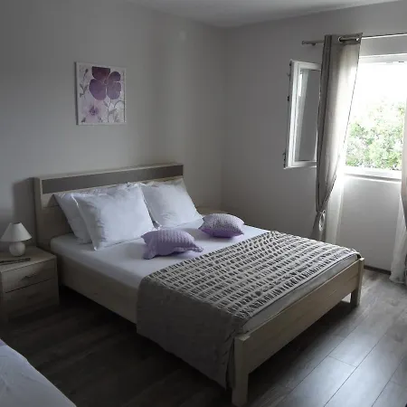 Bruna Apartment *